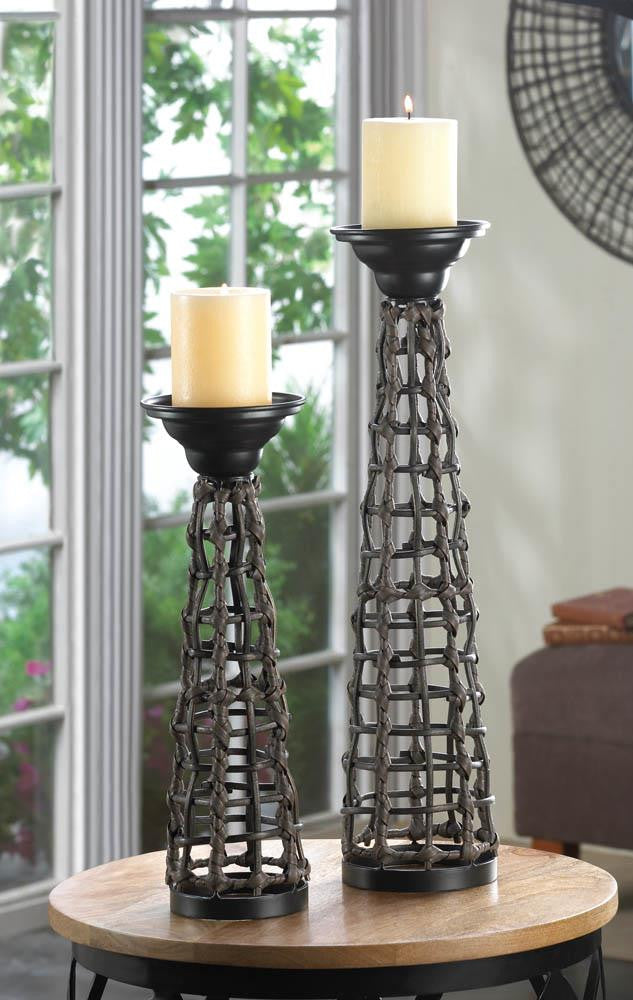 KNOTTED CANDLE HOLDER
